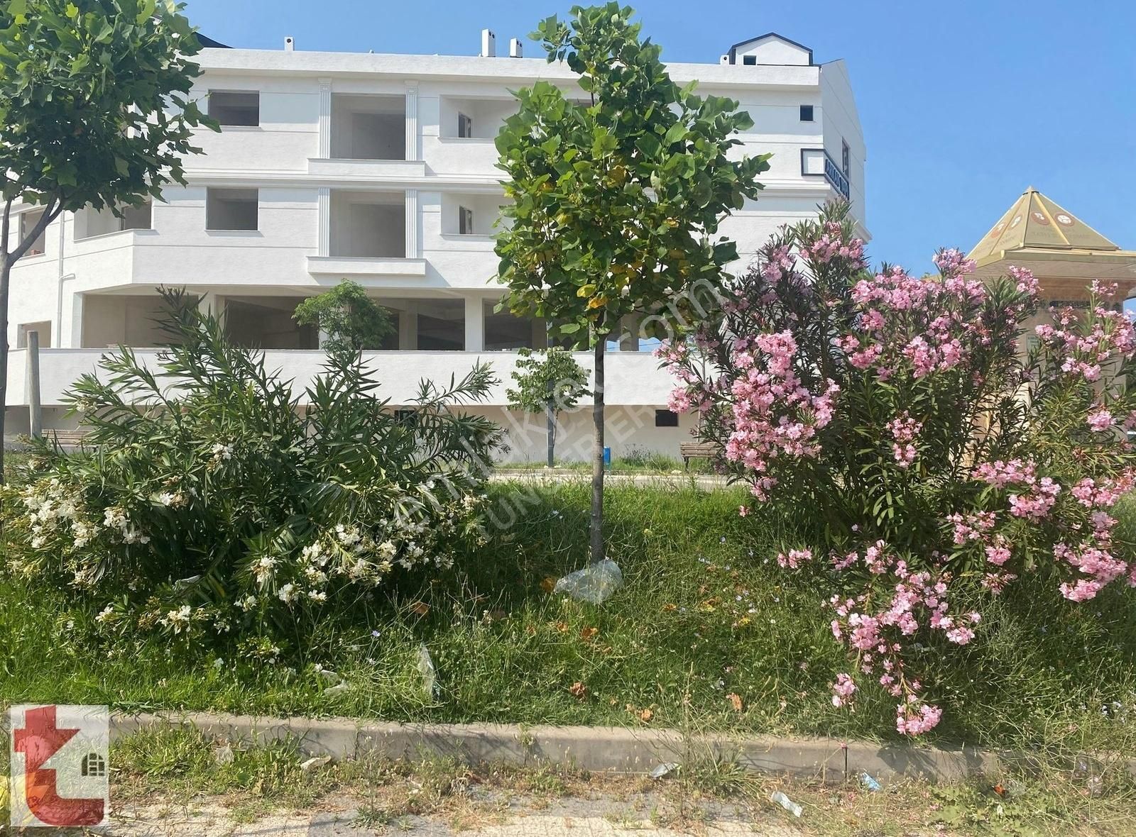 Bandırma Ayyıldız Mahallesinde Satılık 1+1 Daire