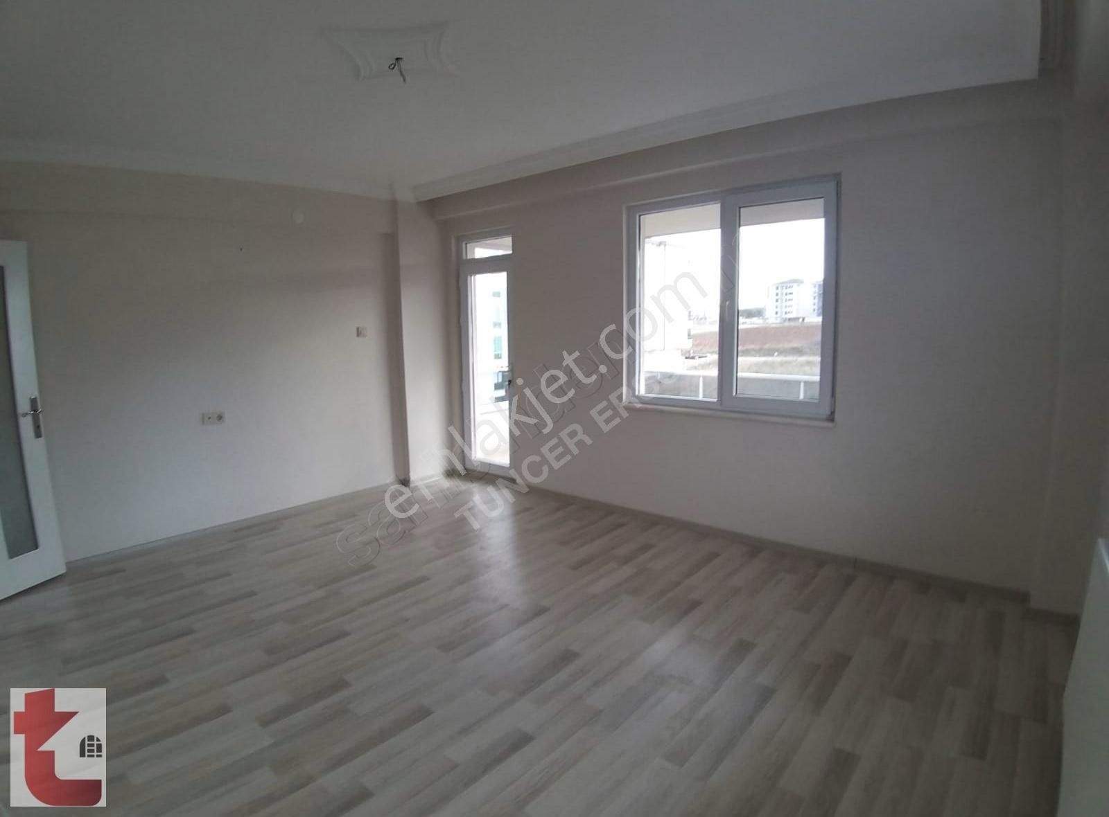 Bandırma Paşakent Mahallesinde Kiralık 3+1 Daire