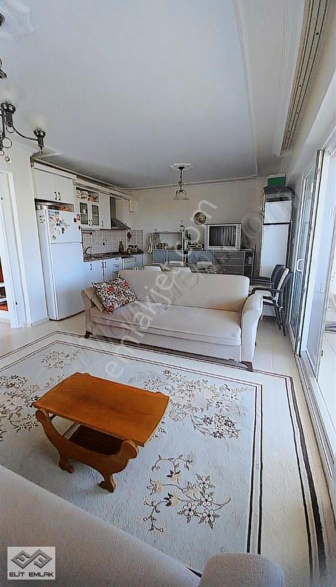 Havuzlu Site İçerisinde Satılık Yazlık Daire - Görsel 2