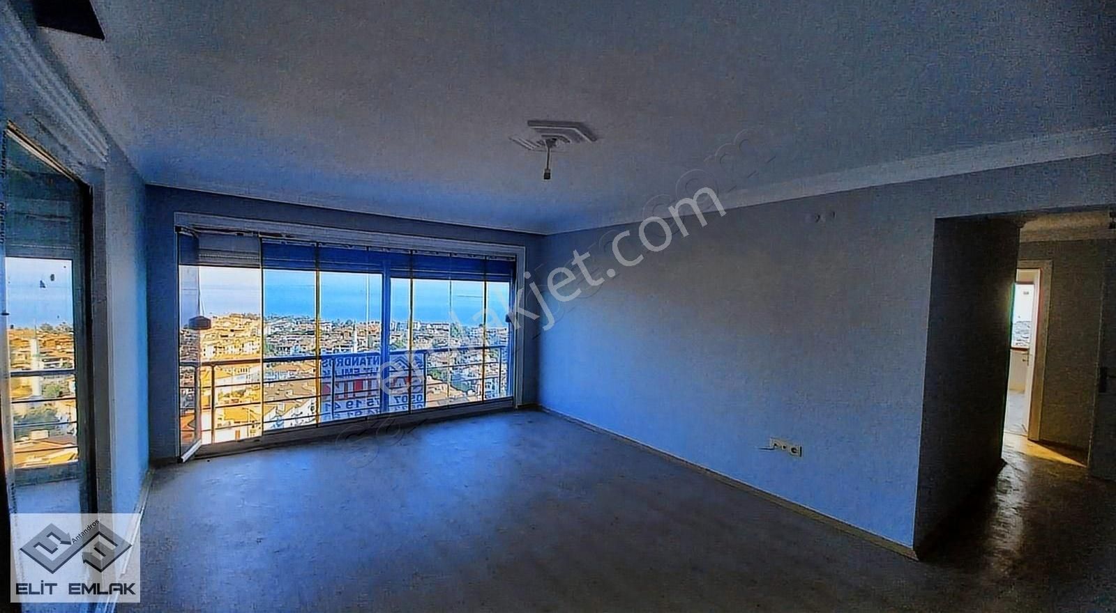 Altınoluk'ta Satılık 5+1 Muhteşem Manzaralı Daire - Görsel 8