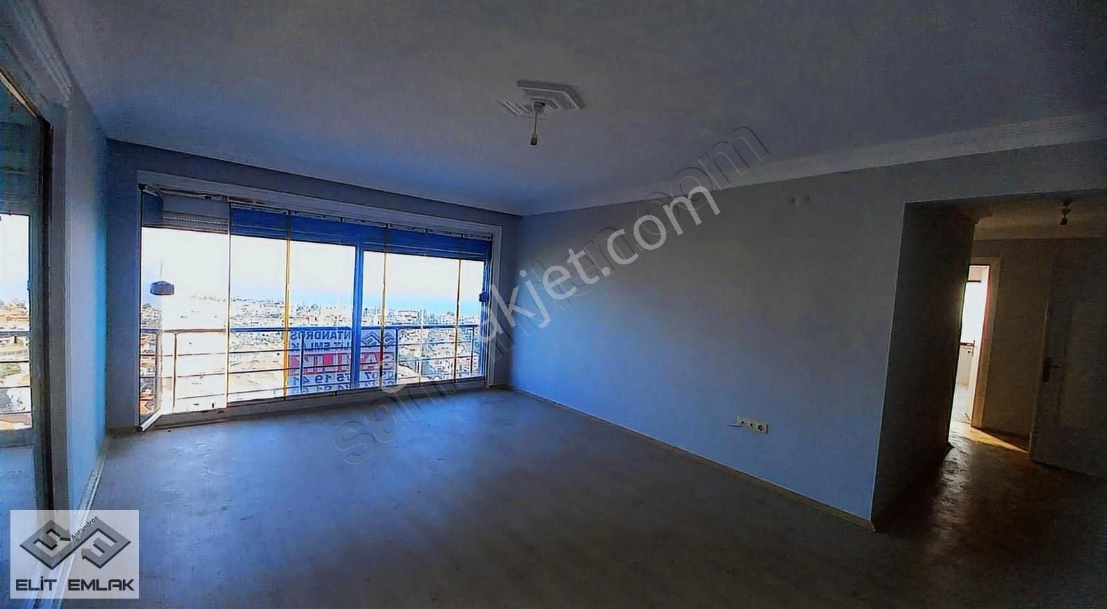 Altınoluk'ta Satılık 5+1 Muhteşem Manzaralı Daire - Görsel 2