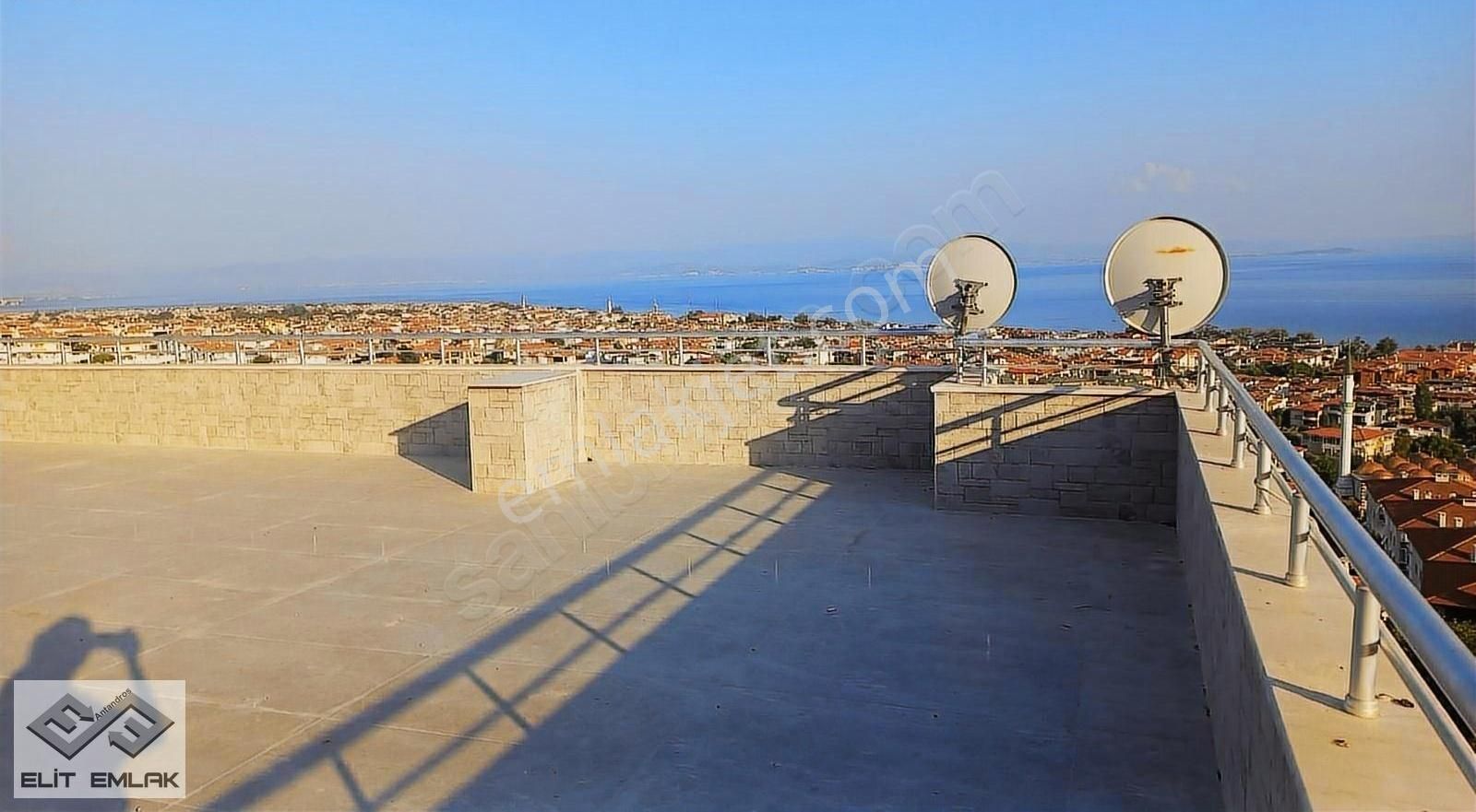 Altınoluk'ta Satılık 5+1 Muhteşem Manzaralı Daire - Görsel 16