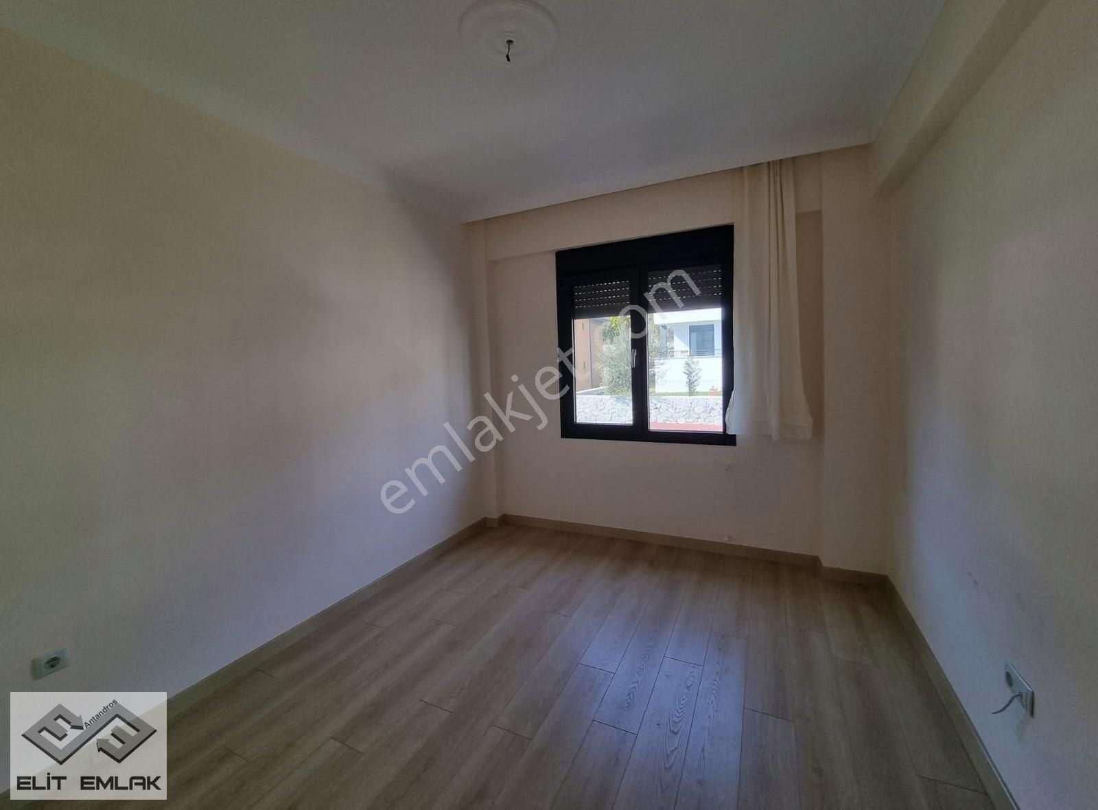 Altınoluk'ta Nezih Sitede Satılık Muhteşem Deniz Manzaralı Daire - Görsel 6