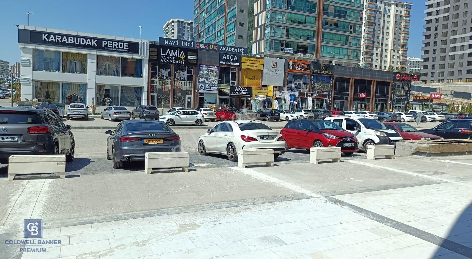 Şani İstport İst.yolu Metro Yanı Giyinme Odası+kiler Büyük 1+1