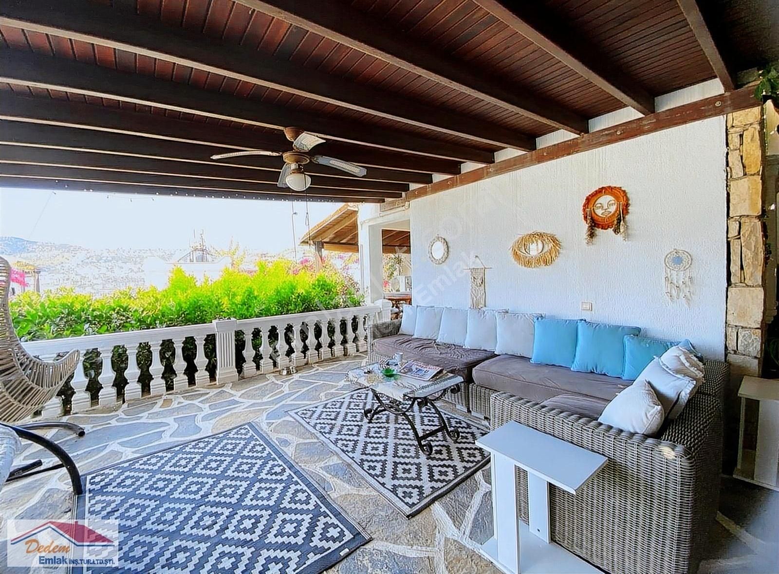 Özel Plajlı Ve Havuzlu Site İçerisinde 4+2 Satılık Villa - Görsel 18