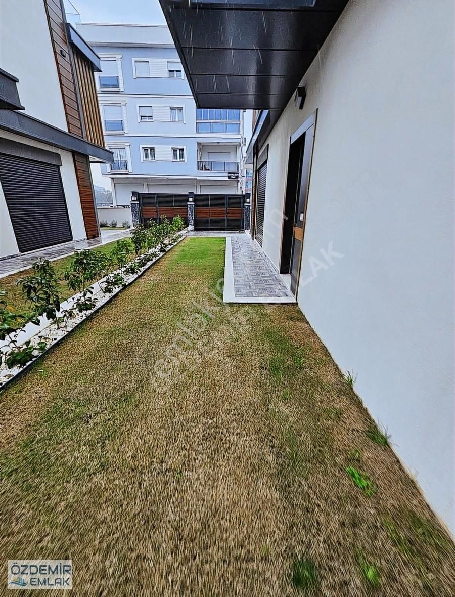 Özdemir Emlaktan Merkezde Satılık Geniş Ferah 4+1 Villalar - Görsel 9