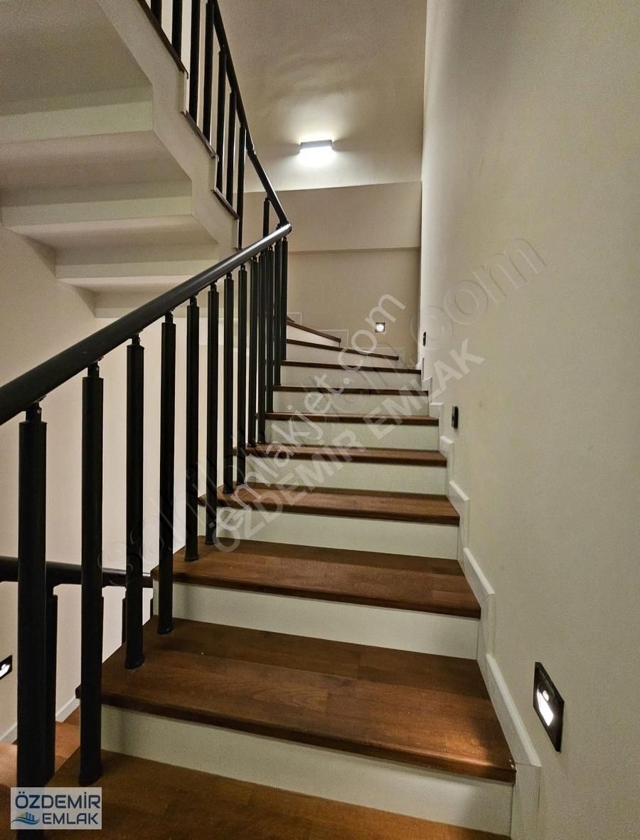 Özdemir Emlaktan Merkezde Satılık Geniş Ferah 4+1 Villalar - Görsel 10
