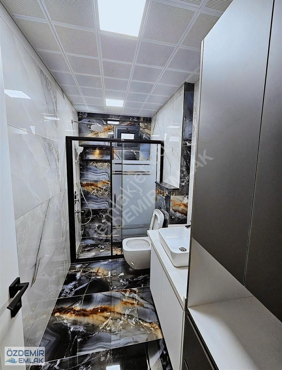 Özdemir Emlaktan Merkezde Satılık Geniş Ferah 4+1 Villalar - Görsel 2