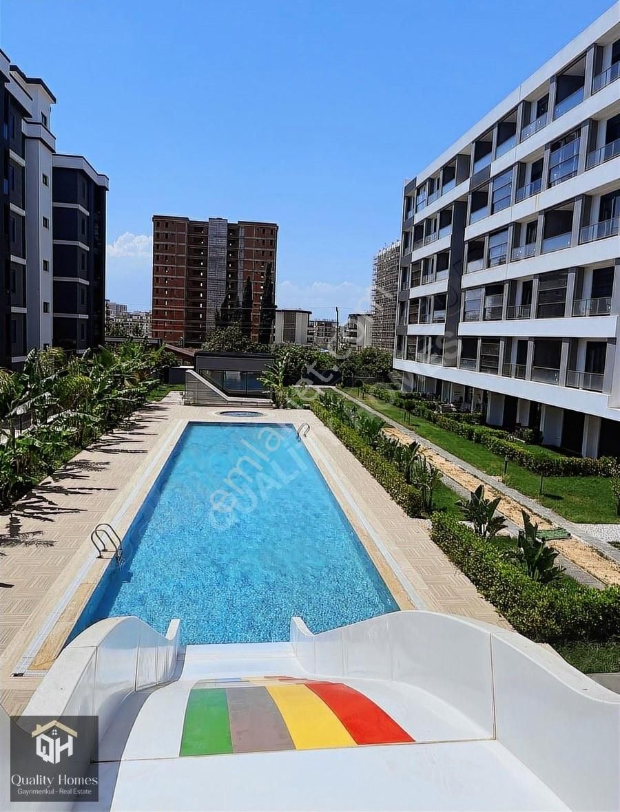 Altıntaş'da Lüx Sitede 1+1 İskanlı Kiralık Daire