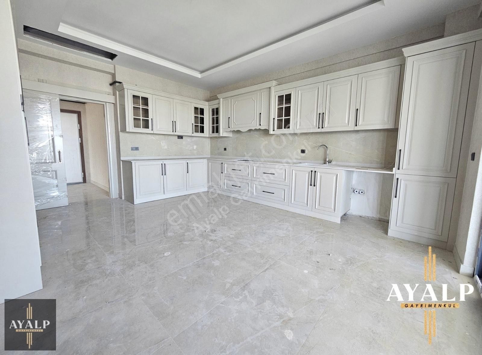 İbrahimli 2'de 4+1 Kiralık Ultra Lüks ,site İçerisinde Daire.!!!