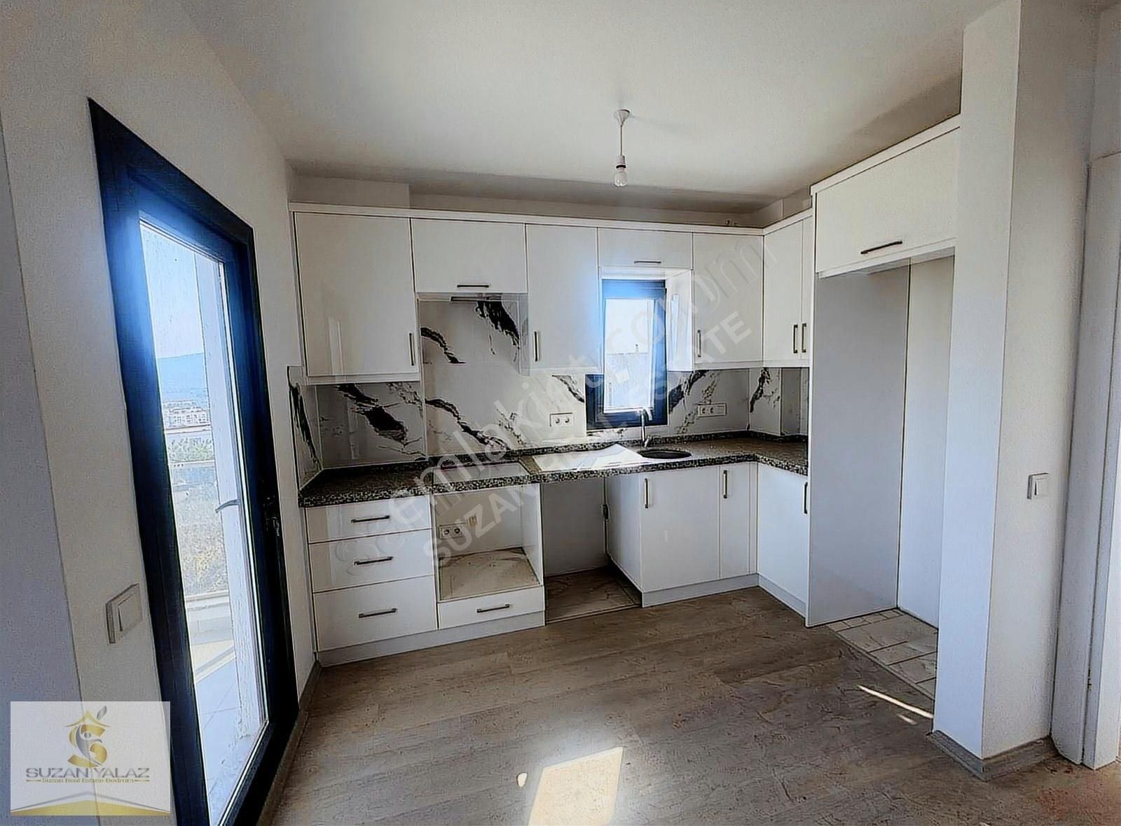 Bodrum Mumcularda Yeni Yapı 3+1 Daire Ebeveyn Banyolu, Geniş
