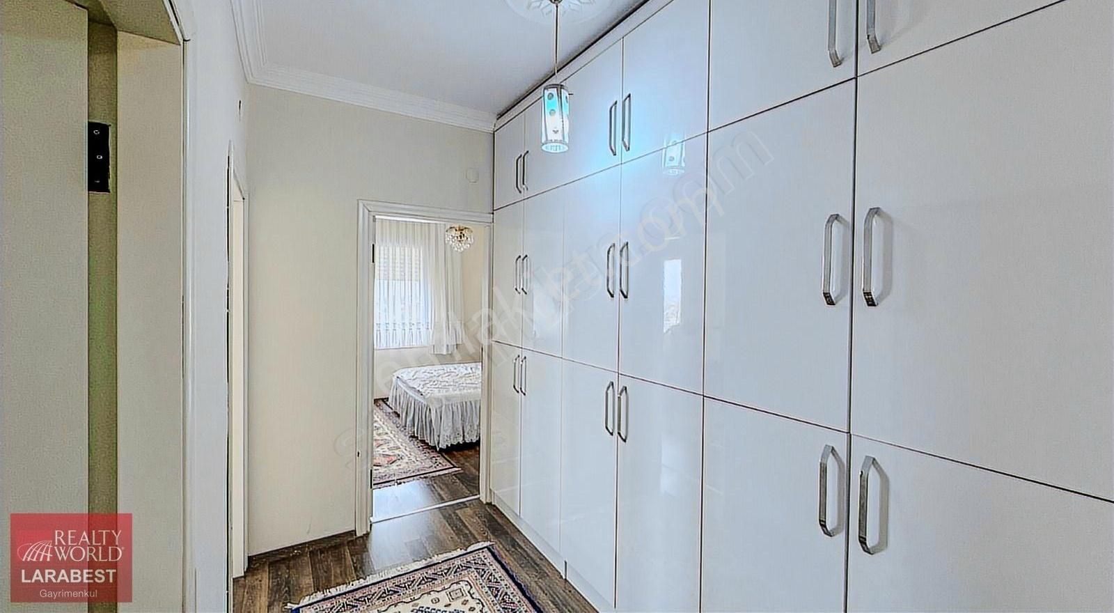 Kepez Kuzeyyaka'da Havuzlu Site İçerisinde Satılık 4+1 Dubleks - Görsel 2