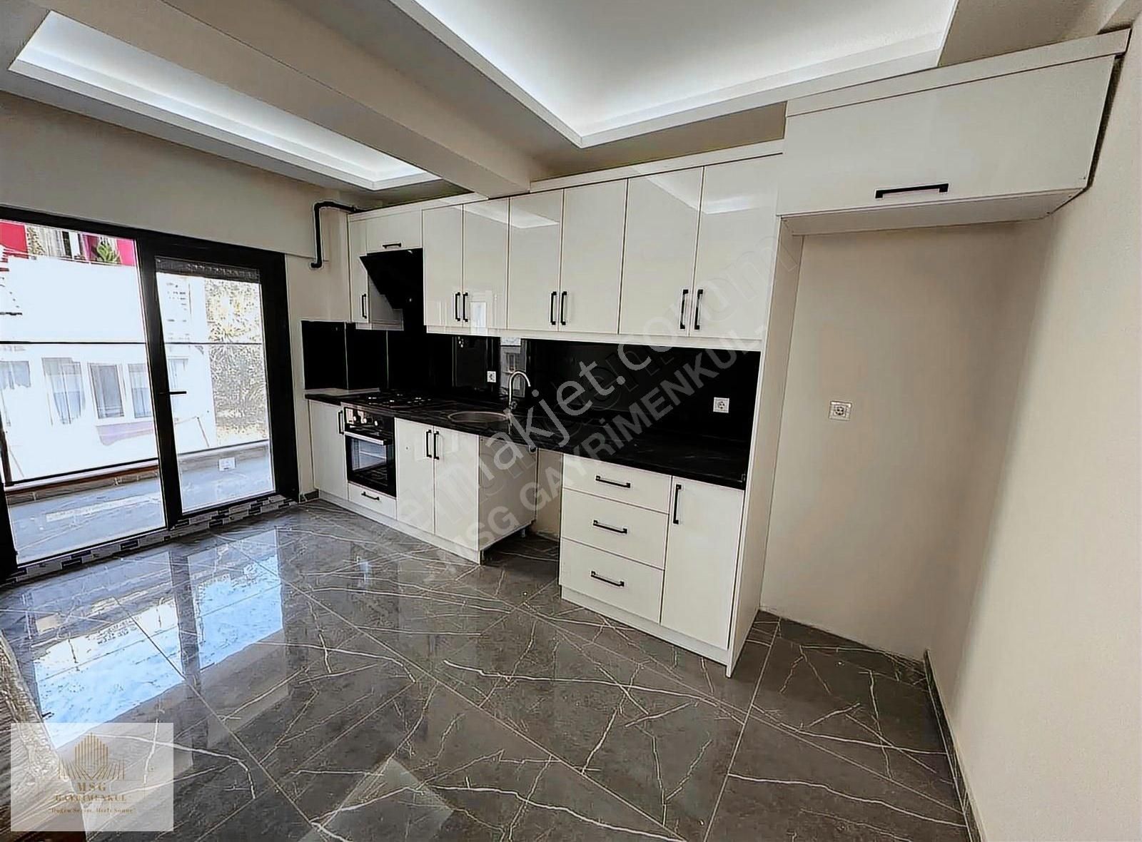 Msg'den Gülyakada Sıfır Binada Otoparklı Asansörlü 2+1 Daire - Görsel 30