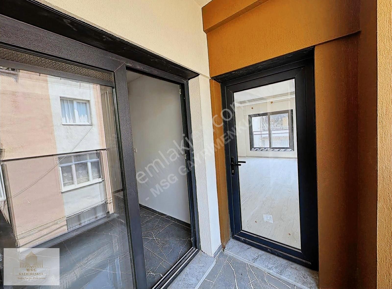 Msg'den Gülyakada Sıfır Binada Otoparklı Asansörlü 2+1 Daire - Görsel 21