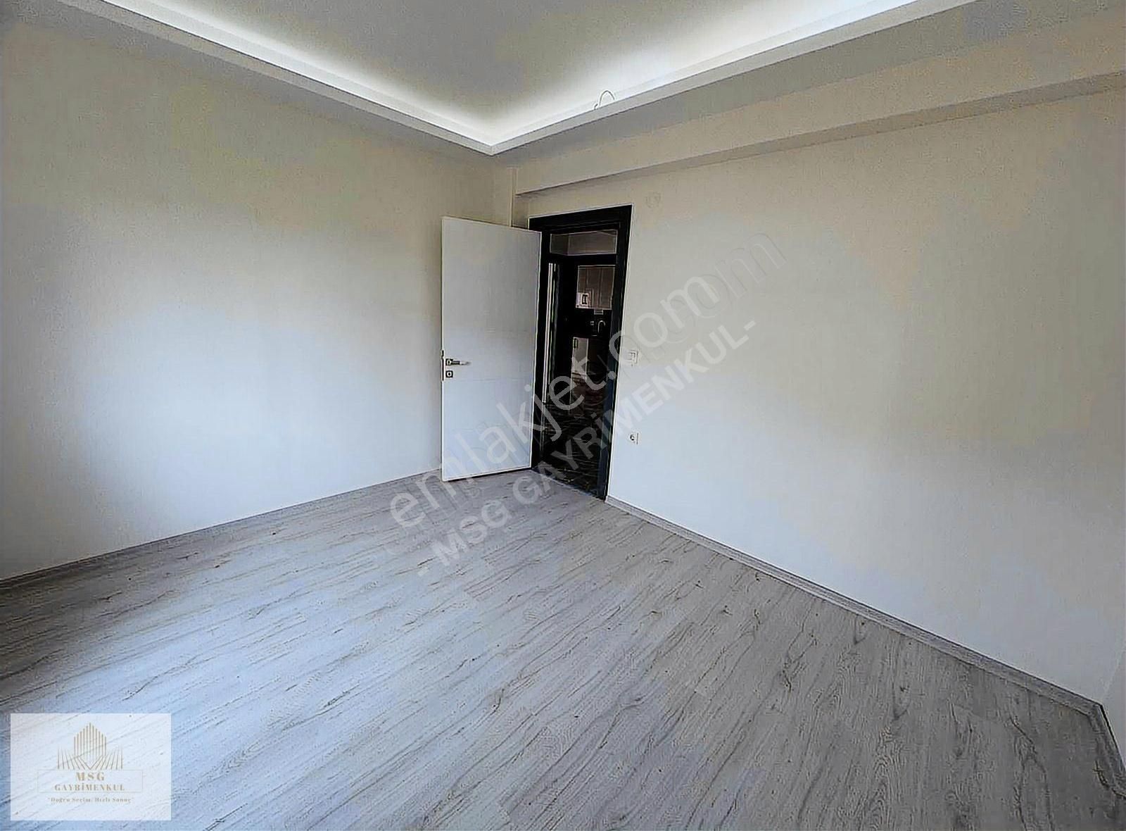 Msg'den Gülyakada Sıfır Binada Otoparklı Asansörlü 2+1 Daire - Görsel 31