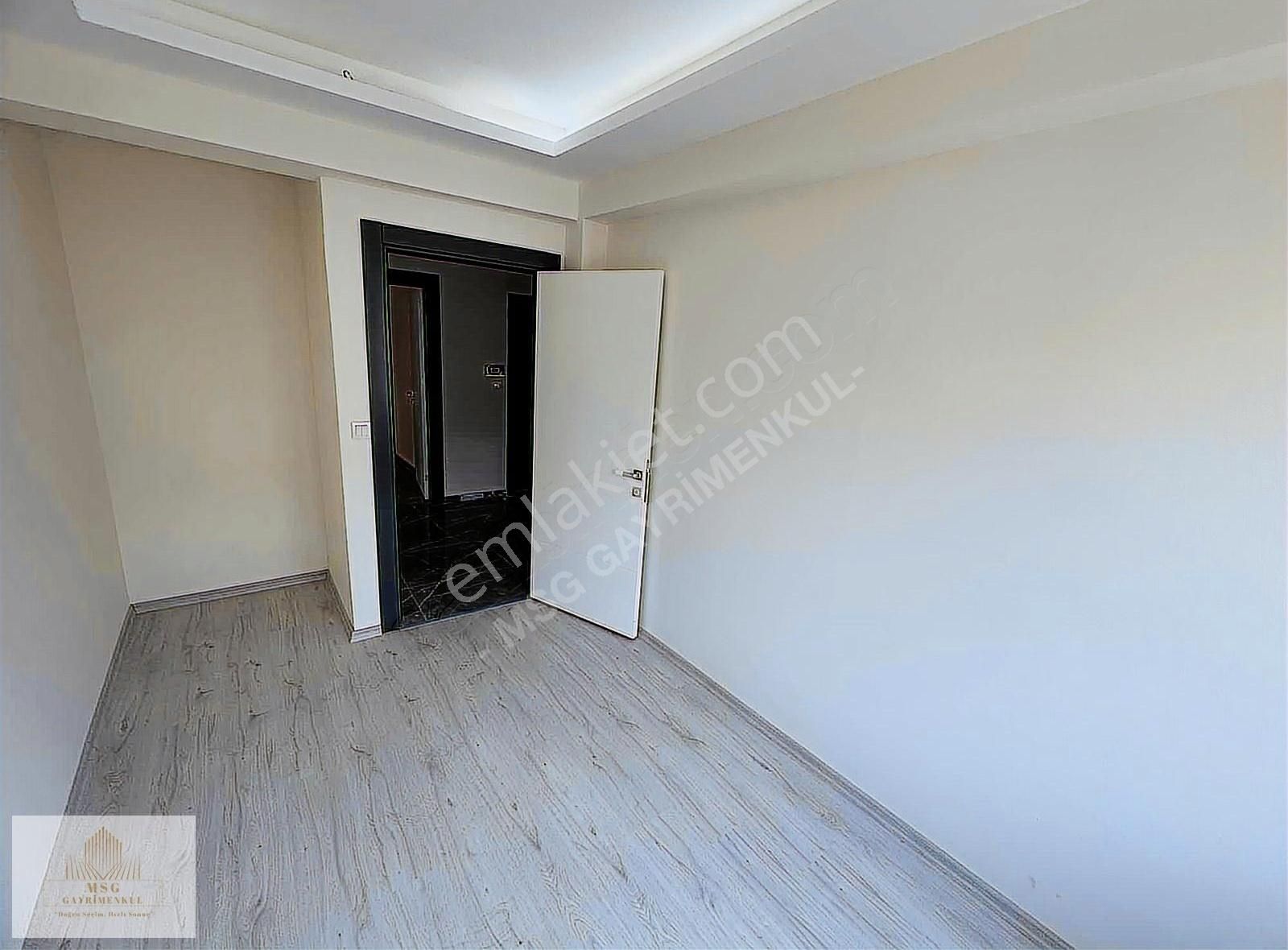Msg'den Gülyakada Sıfır Binada Otoparklı Asansörlü 2+1 Daire - Görsel 9