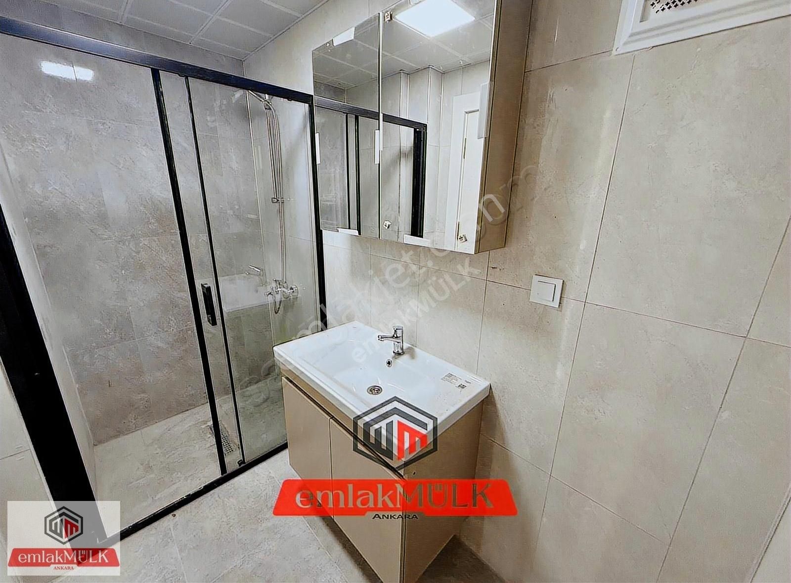 Emlakmülk'ten Merkezi Konum Oturuma Hazır Sıfır Kiralık Daire