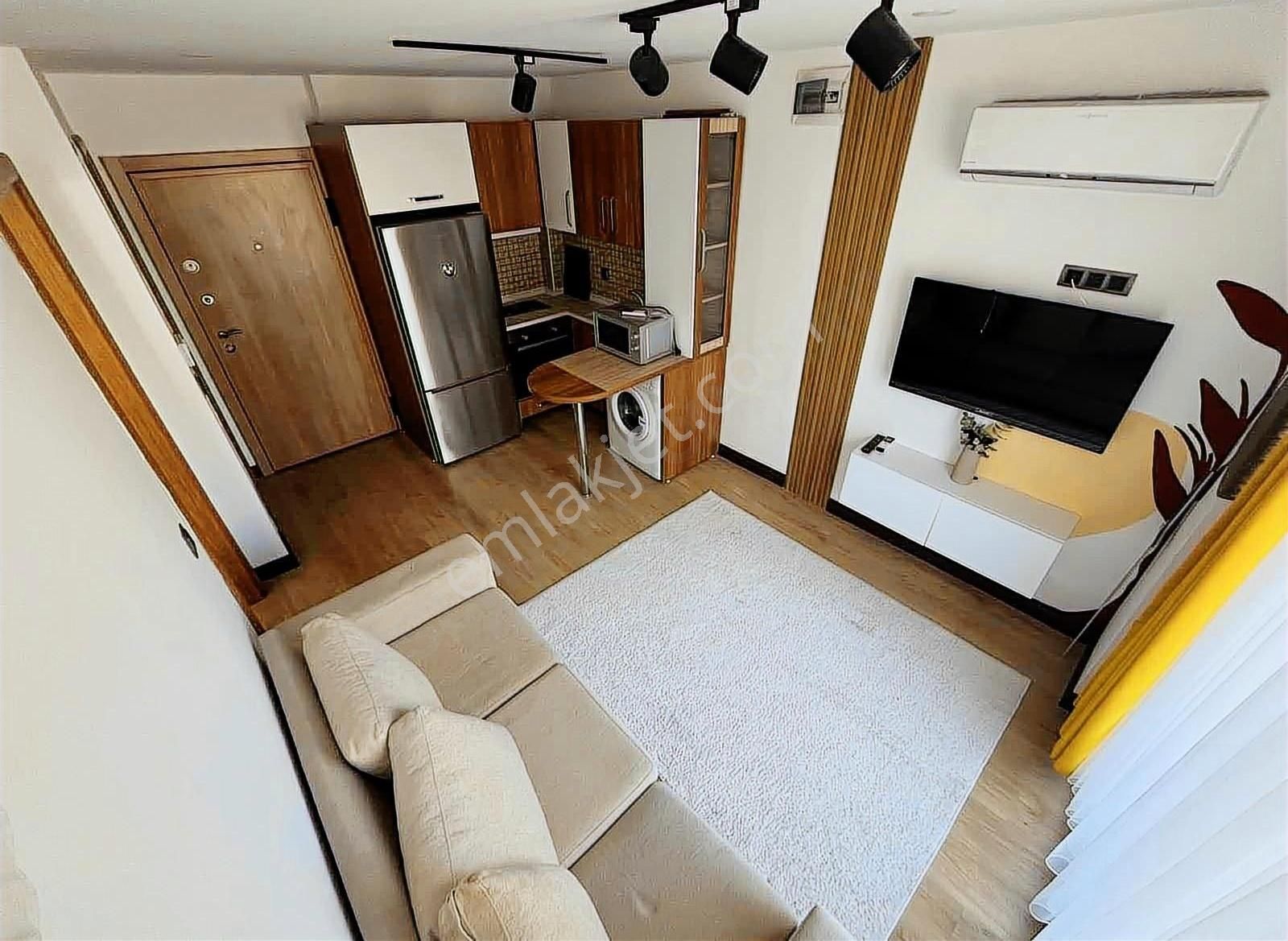 Dumlupınar'da Satılık 1+1 Sıfır Eşyalı Arakat Kilimalı Daire