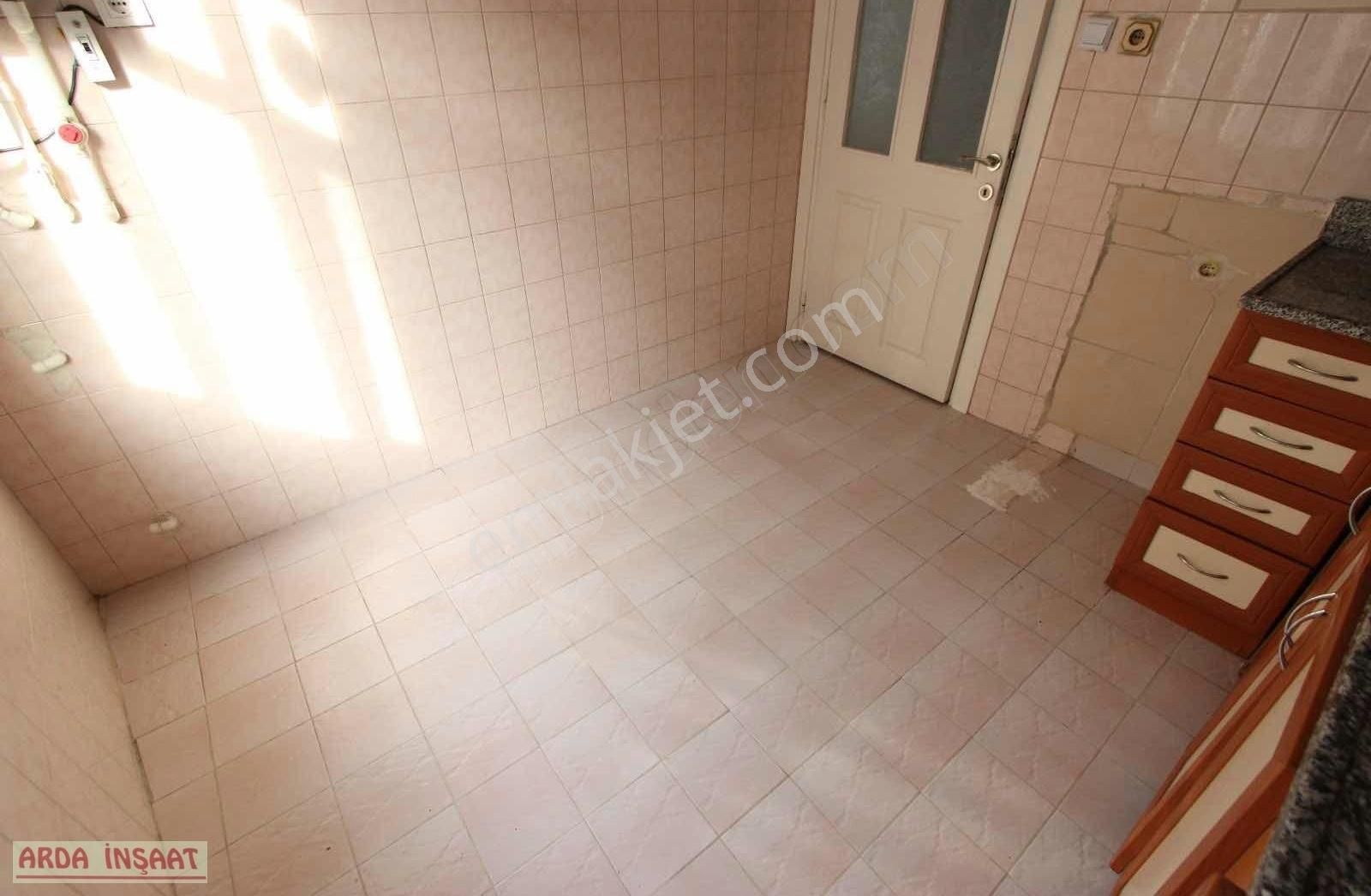 Sultancifligi Mahallesi Ordu Caddesi Üzerinde 2+1 90 M2 Daire - Görsel 4