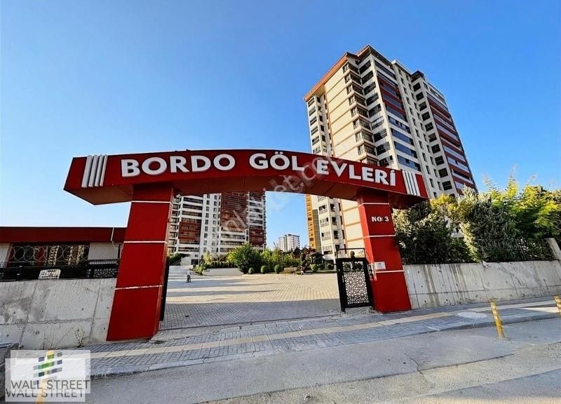Eryaman Bordo Göl Evleri 572 M2 Dublex ( İki Daire )