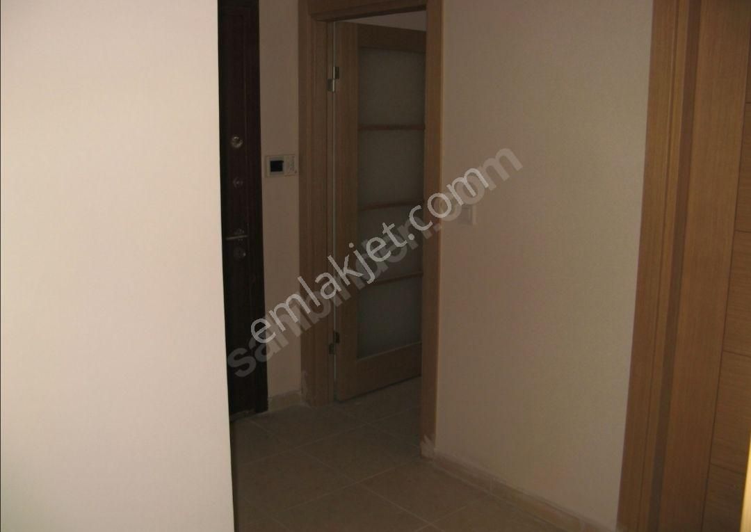 Ümraniye Site Mahallesi Site İçi Kiralık Daire Ev Cadde Okul Yürüme Mesafesi Metro Yürüme Mesafesi - Görsel 5