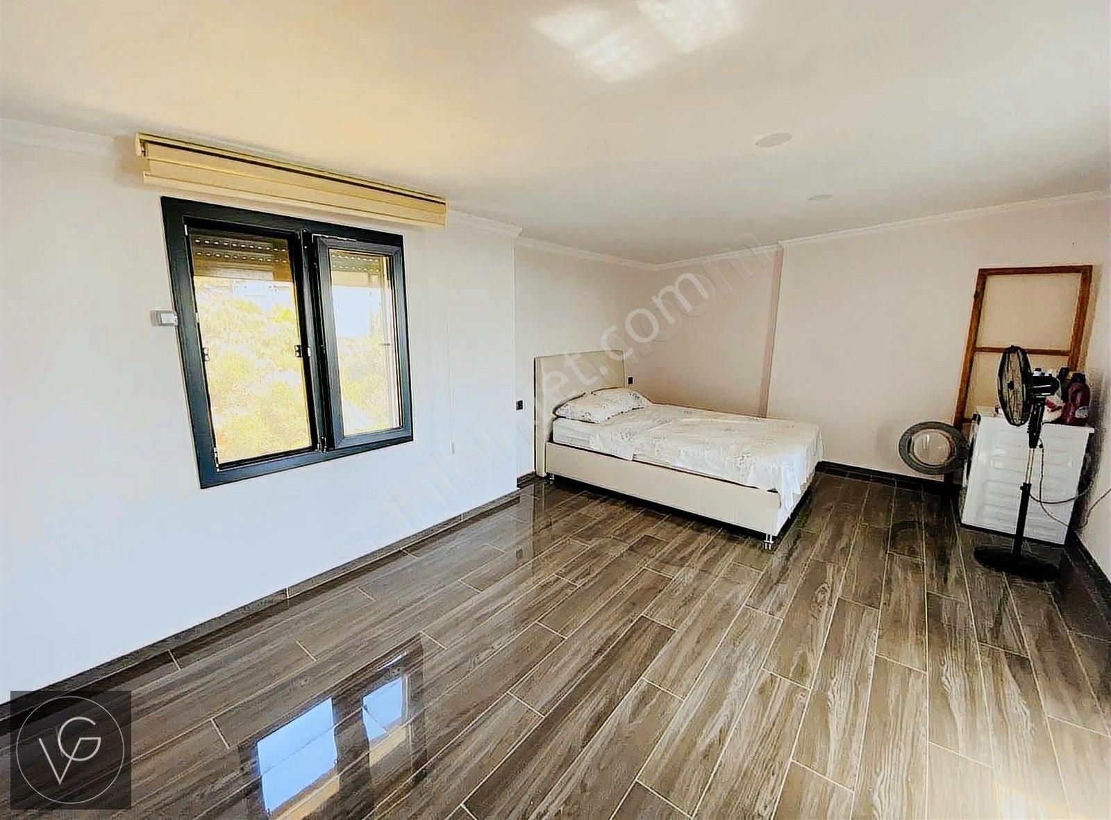 Didim Akbük'te Merkezi Konumda 4+1 Triplex Bahçeli Yazlık - Görsel 15