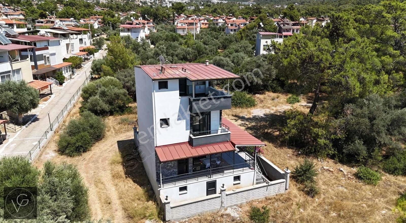 Didim Akbük'te Merkezi Konumda 4+1 Triplex Bahçeli Yazlık - Görsel 24