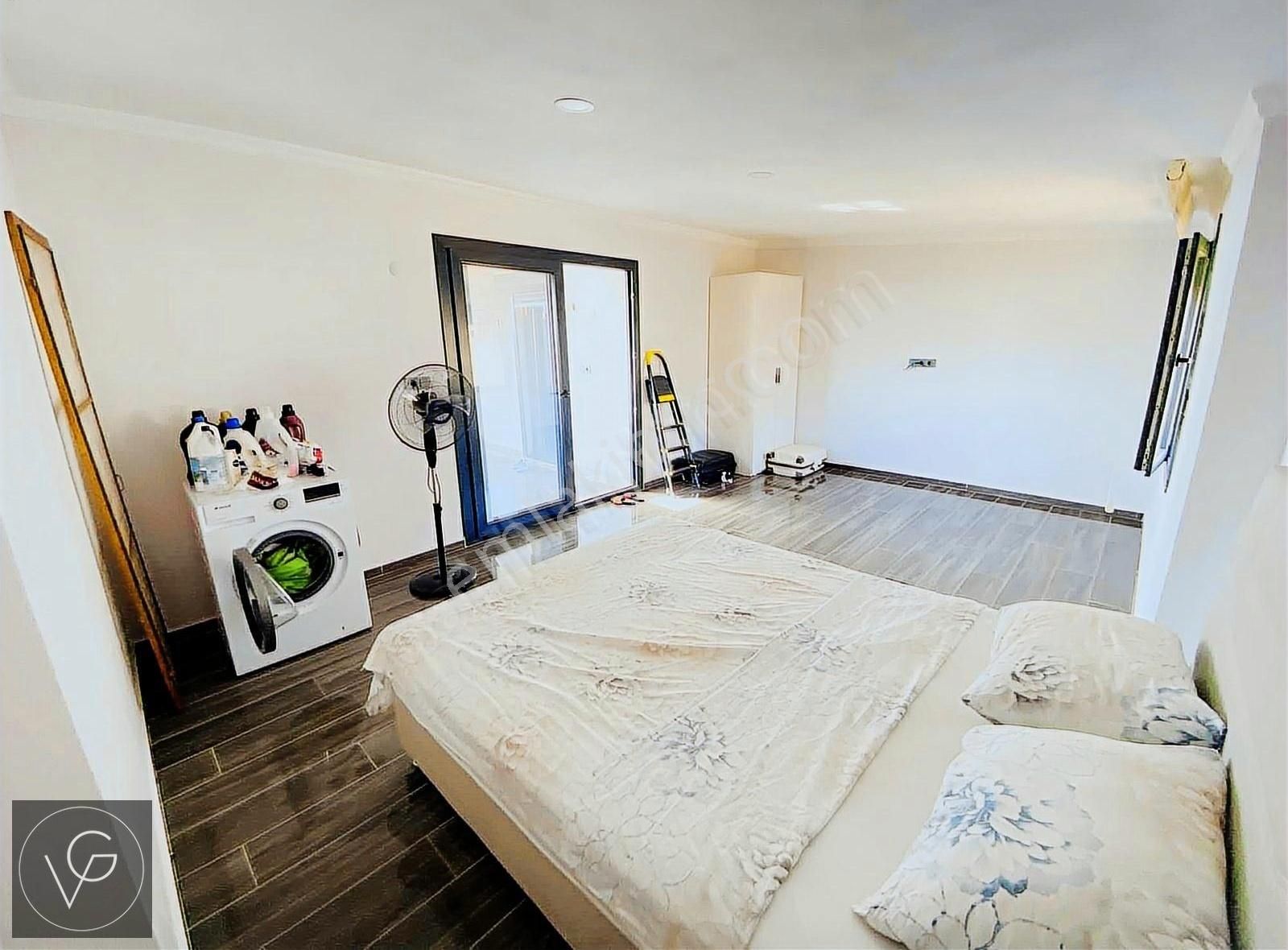 Didim Akbük'te Merkezi Konumda 4+1 Triplex Bahçeli Yazlık - Görsel 12