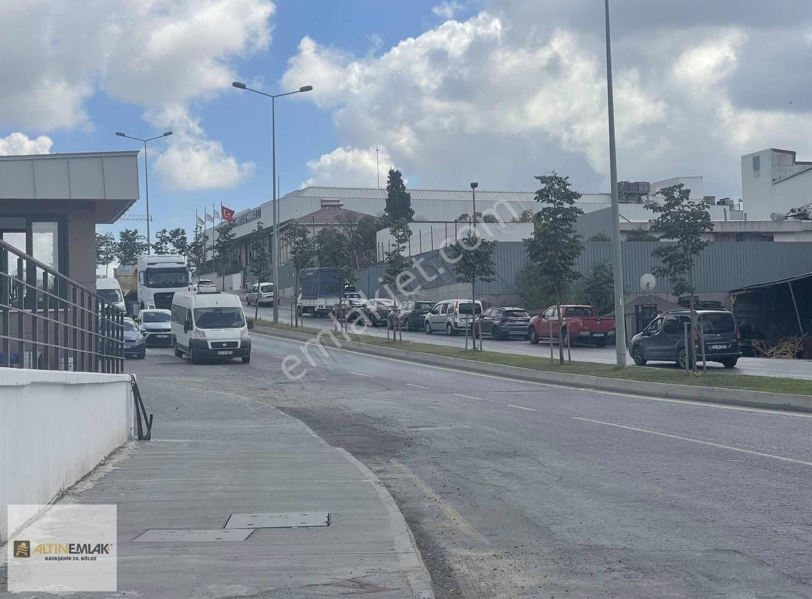 Başakşehir Ziya Gökalp Te Tır Yanaşabilir Kiralık İşyeri - Görsel 19