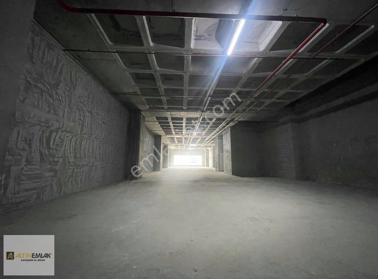 Başakşehir Ziya Gökalp Te Tır Yanaşabilir Kiralık İşyeri - Görsel 33