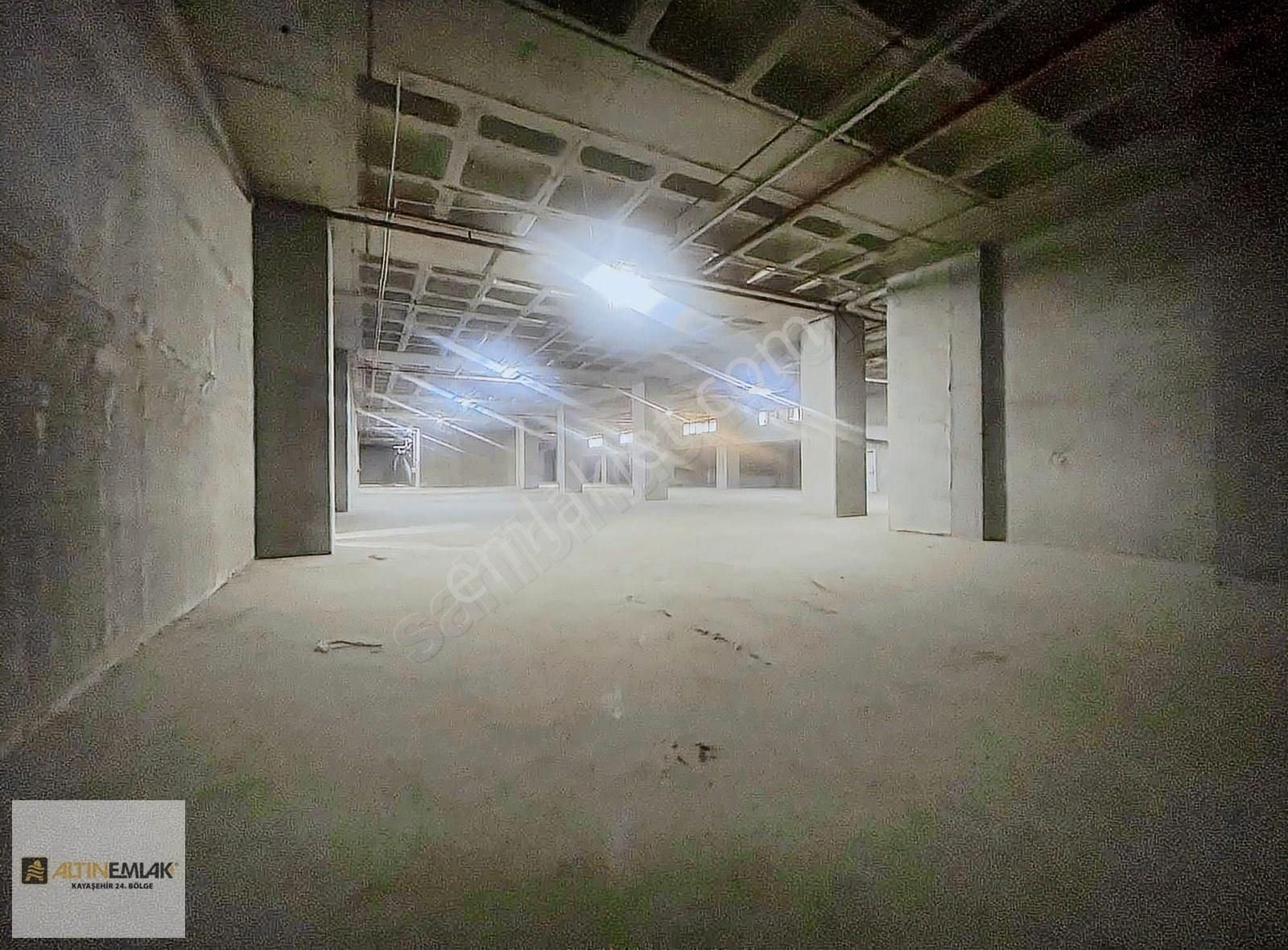 İkitelli De Tır Yanaşır Kiralık İmalat Veya Depo İşyeri - Görsel 14