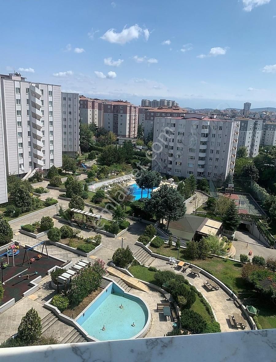 Beşyıldız 5.etap Sitesi Kiralık 3+1 Site İçine Bakan Daire