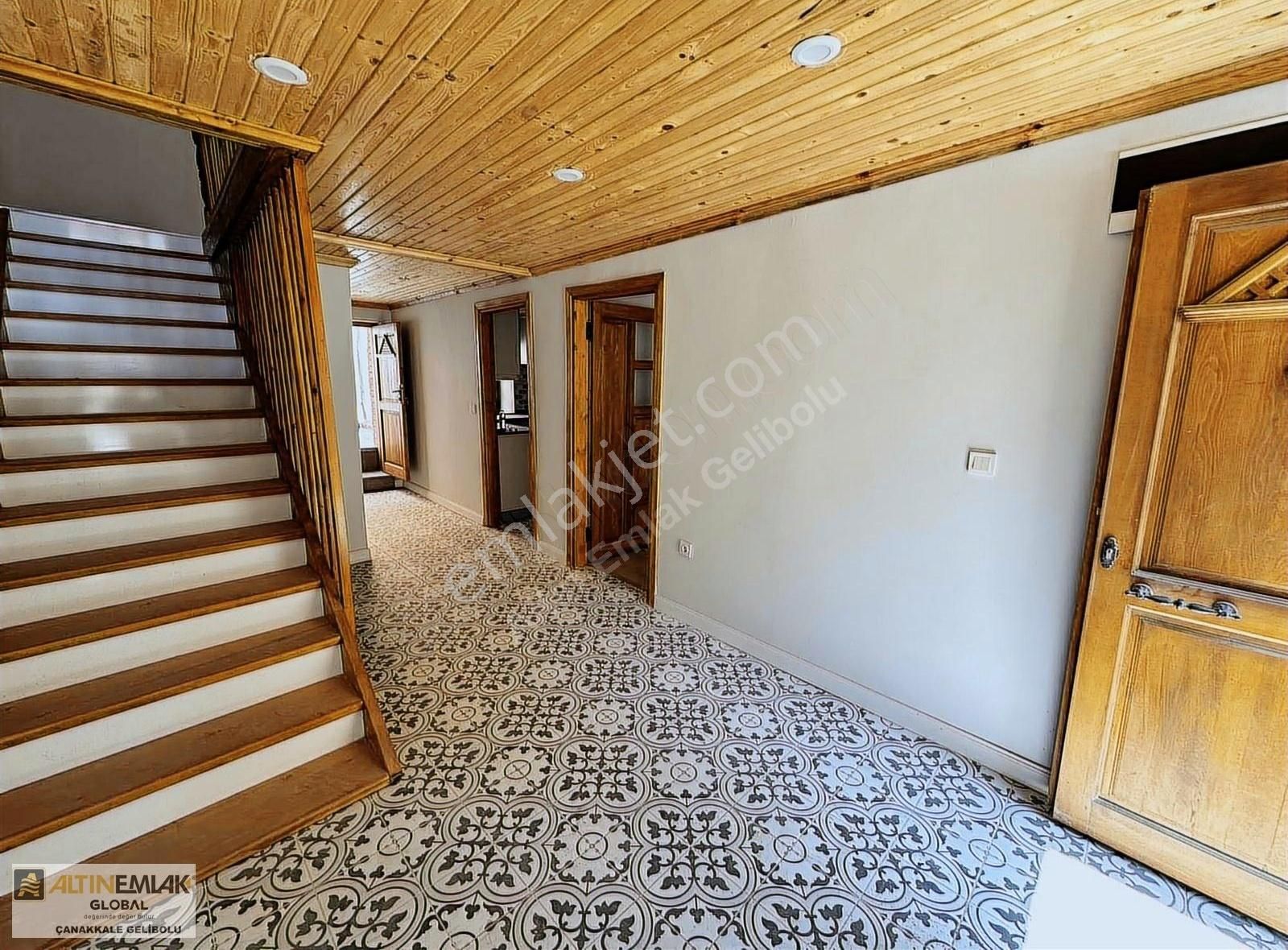 Altın Emlaktan Çarşı Merkezde Satılık Tarih Kokulu Konak - Görsel 25