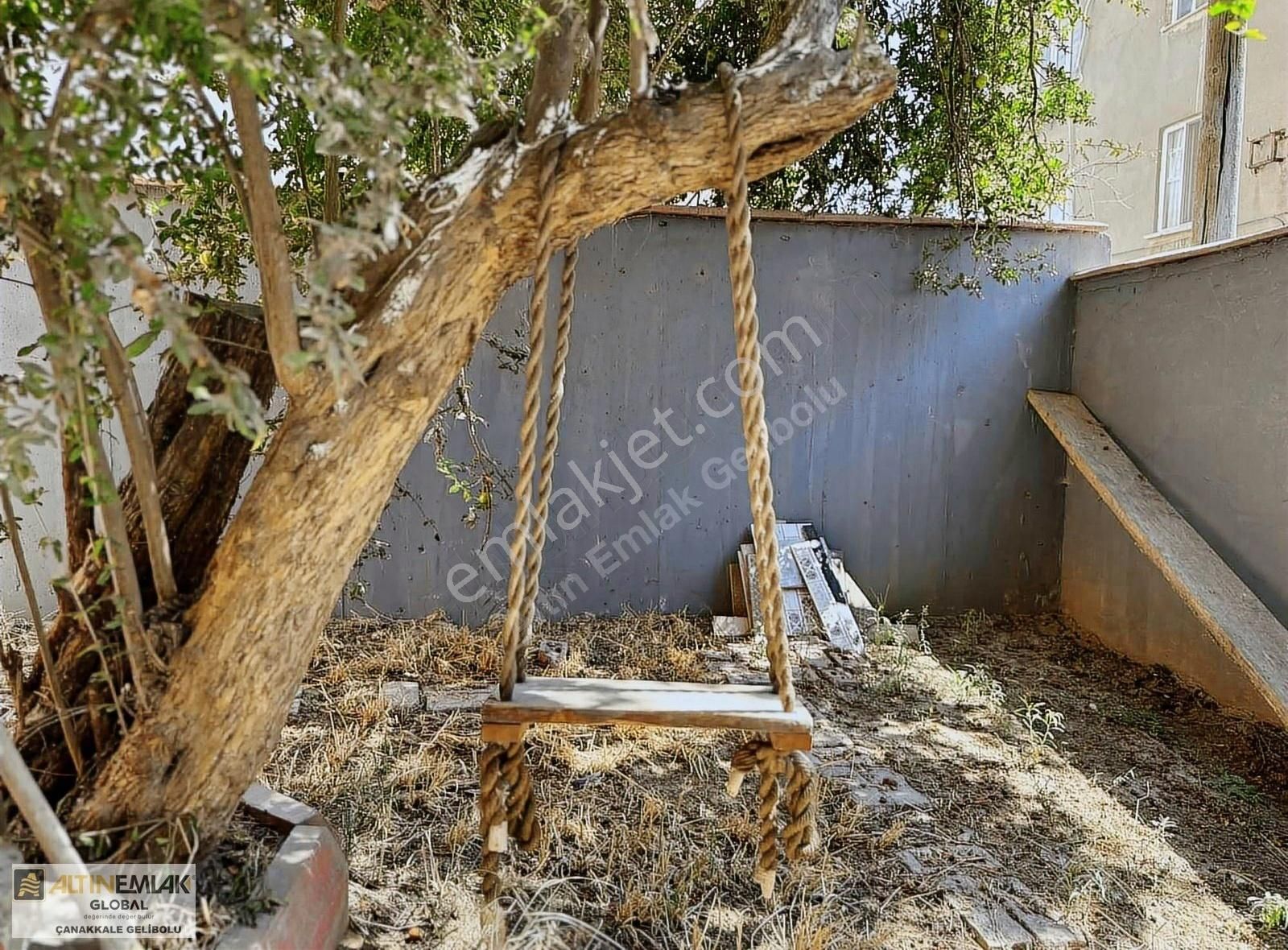 Altın Emlaktan Çarşı Merkezde Satılık Tarih Kokulu Konak - Görsel 22