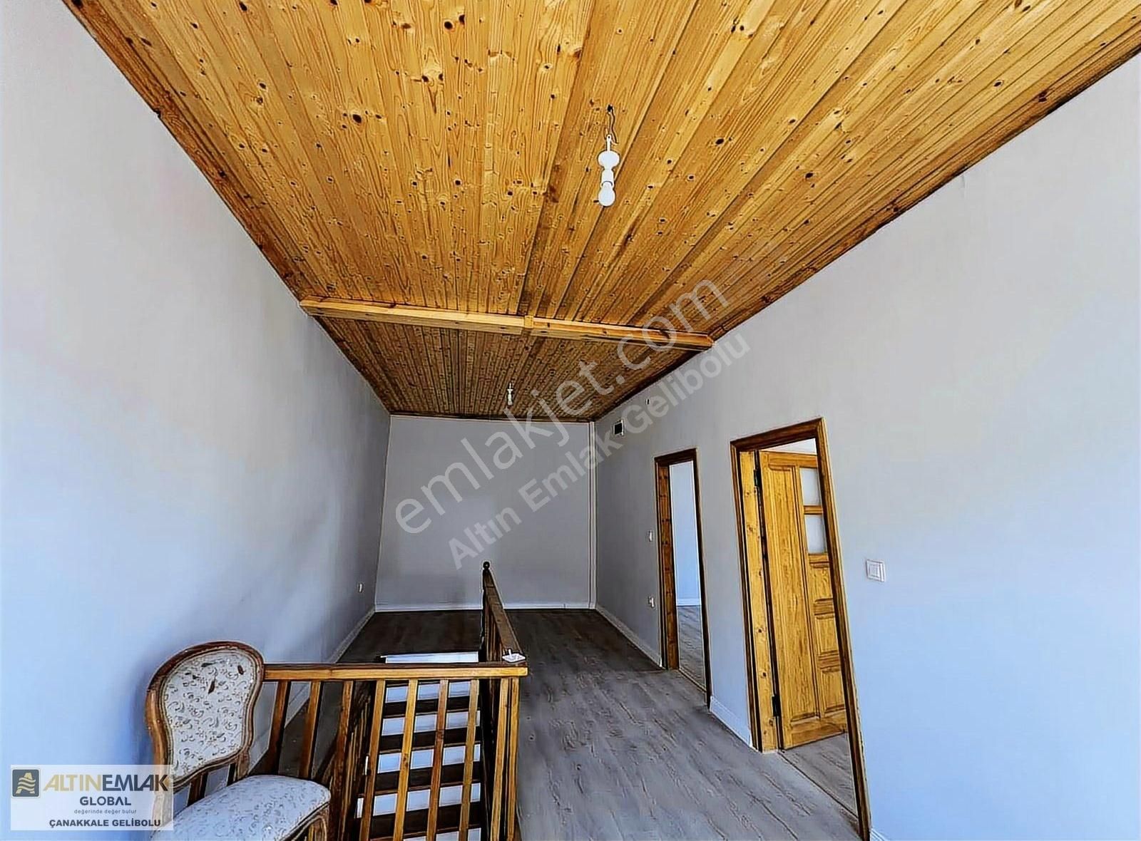 Altın Emlaktan Çarşı Merkezde Satılık Tarih Kokulu Konak - Görsel 6