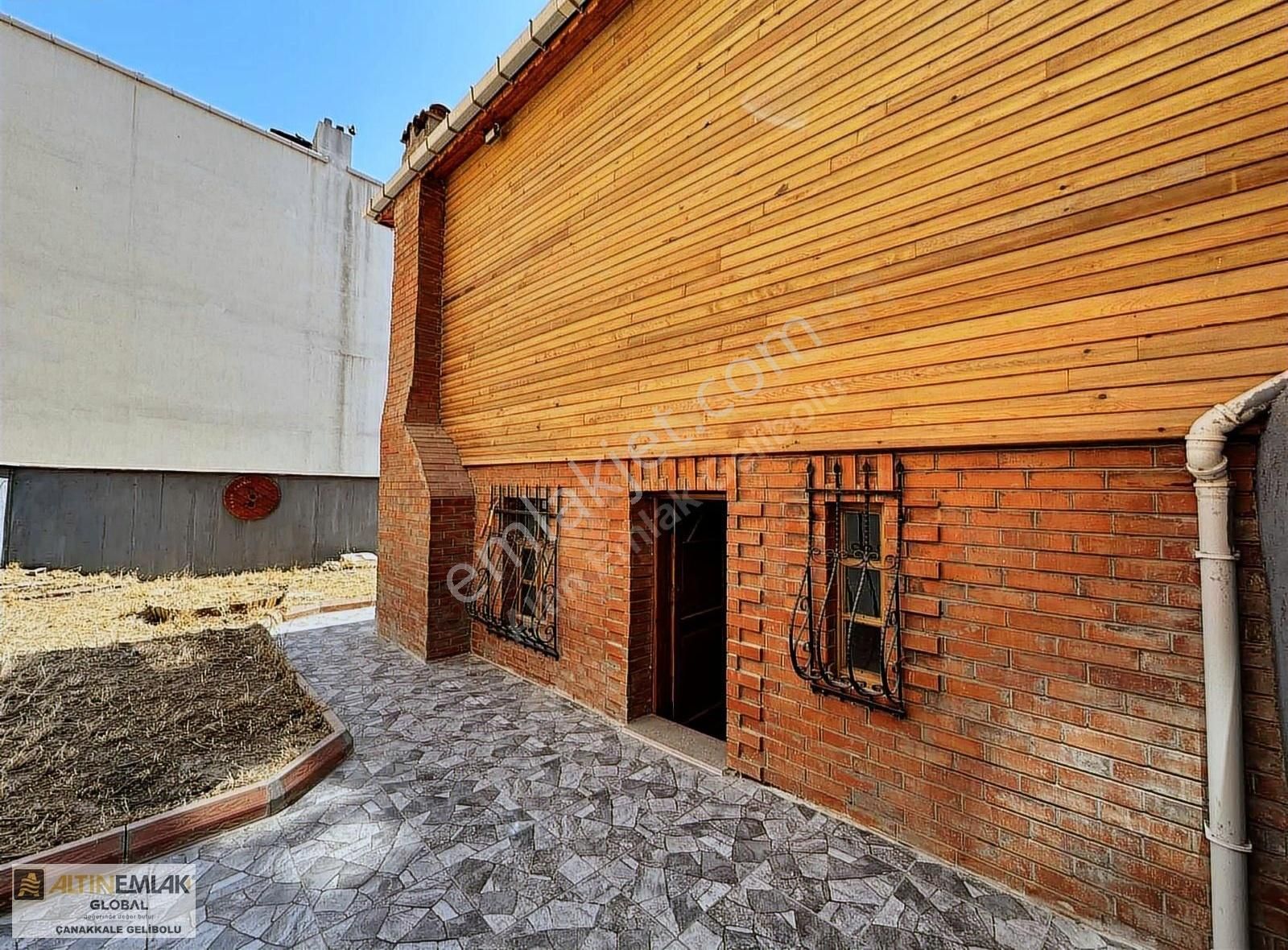 Altın Emlaktan Çarşı Merkezde Satılık Tarih Kokulu Konak - Görsel 4