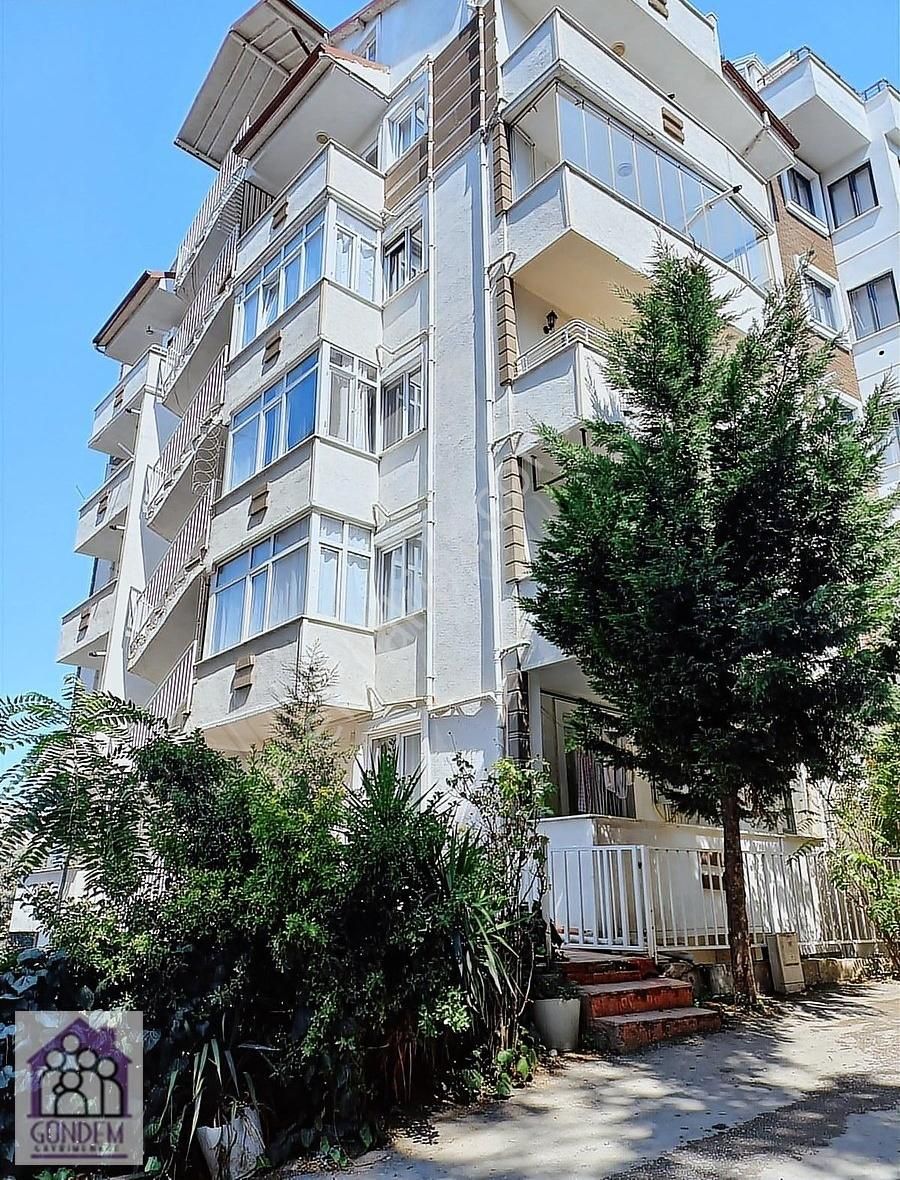 Gündem Gayrimenkul'den İzmit Merkez'de 1+1 Kiralık Daire