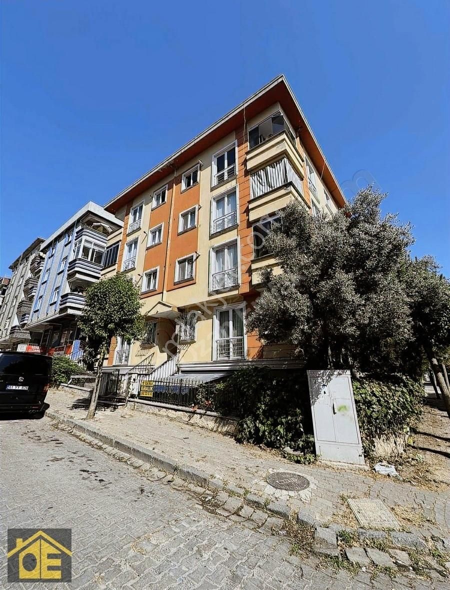 Ozan'dan Avcılar Sitelerde Genç Binada Geniş Bahçeli Bahçe Katı