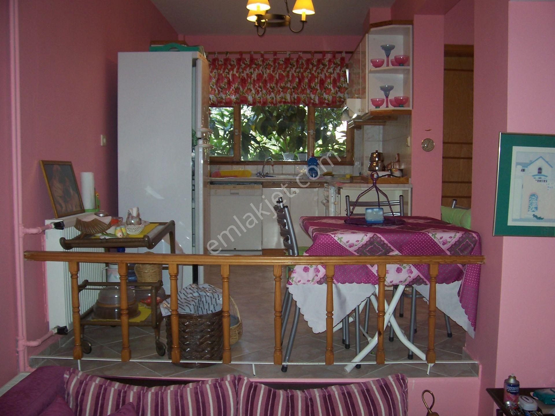 Altınoluk Yüzme Havuzlu Sitede Satılık Tripleks Villa 4+1,165m2. - Görsel 9