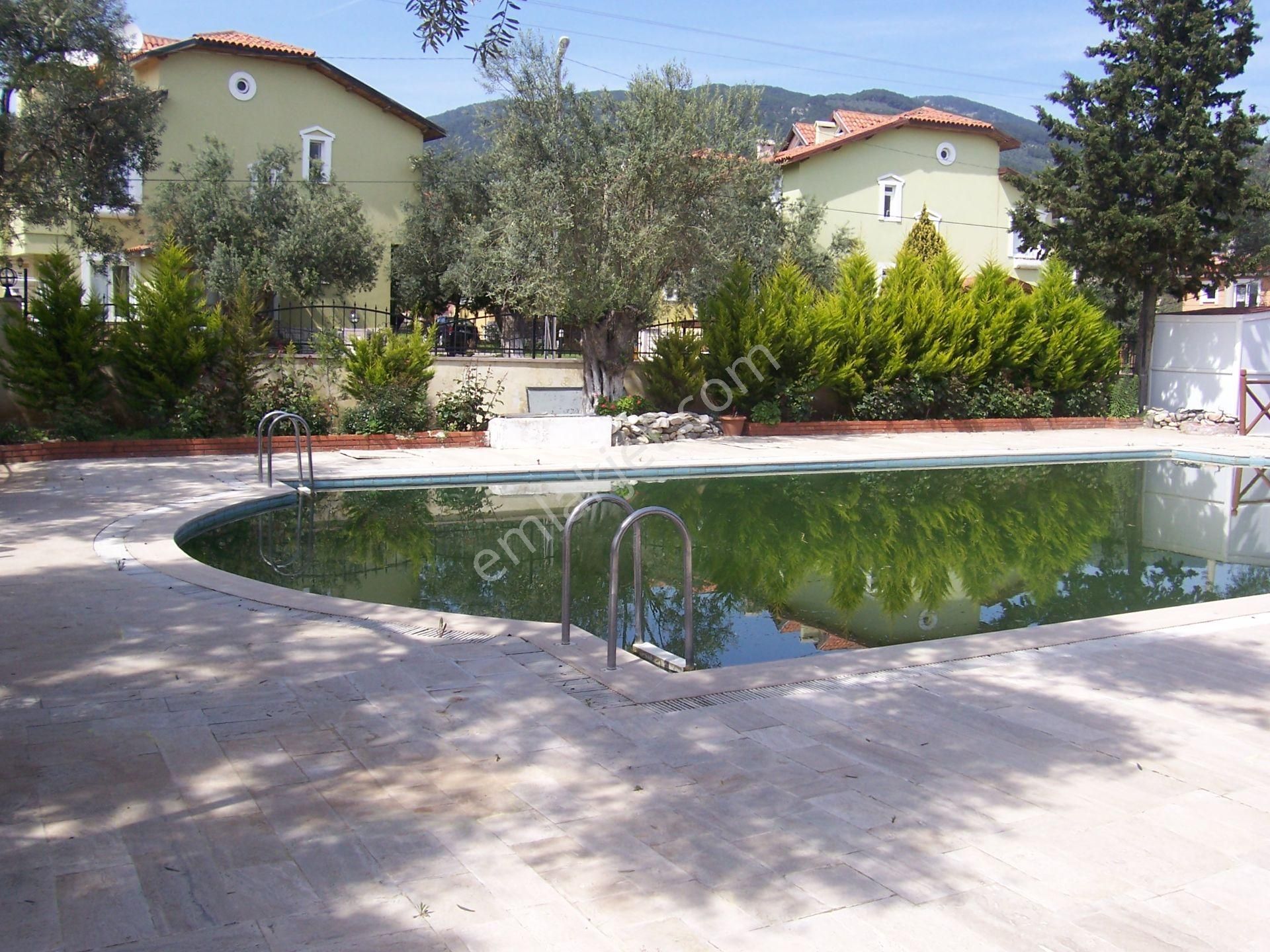 Altınoluk Yüzme Havuzlu Sitede Satılık Tripleks Villa 4+1,165m2. - Görsel 28