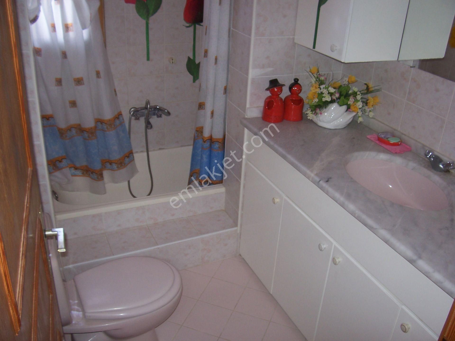 Altınoluk Yüzme Havuzlu Sitede Satılık Tripleks Villa 4+1,165m2. - Görsel 21