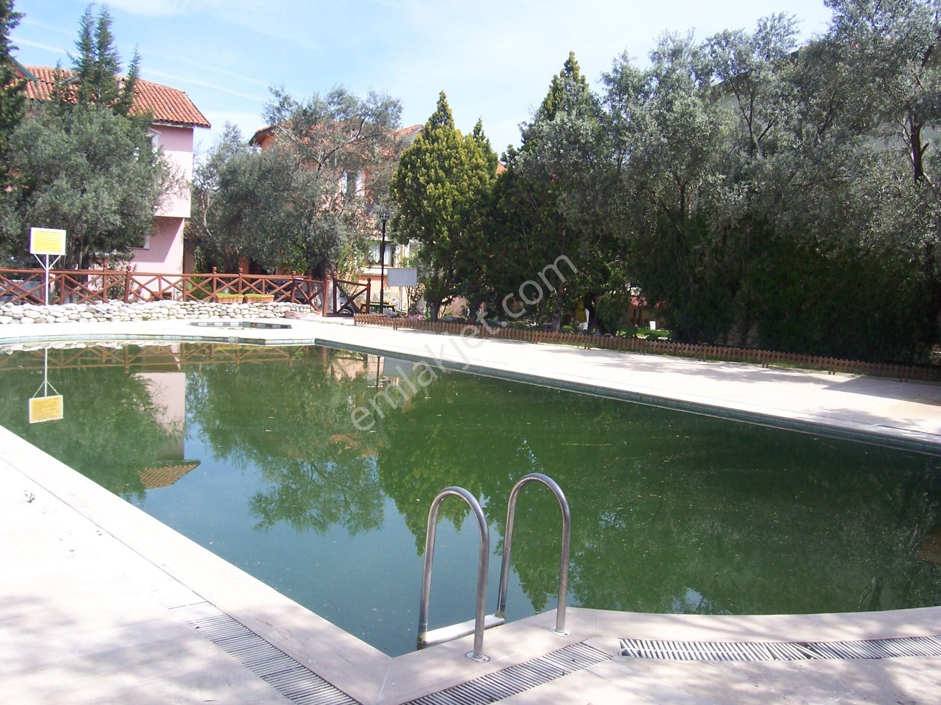 Altınoluk Yüzme Havuzlu Sitede Satılık Tripleks Villa 4+1,165m2. - Görsel 29