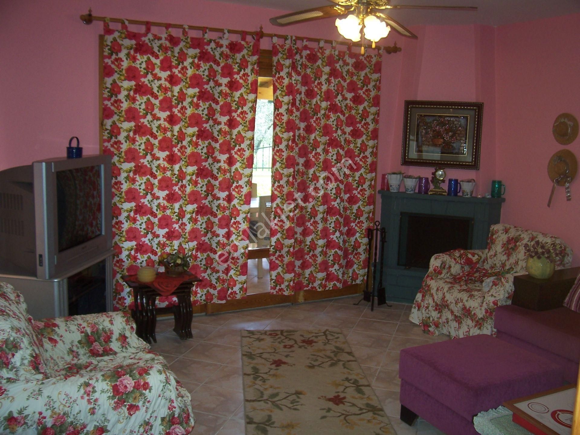 Altınoluk Yüzme Havuzlu Sitede Satılık Tripleks Villa 4+1,165m2. - Görsel 13