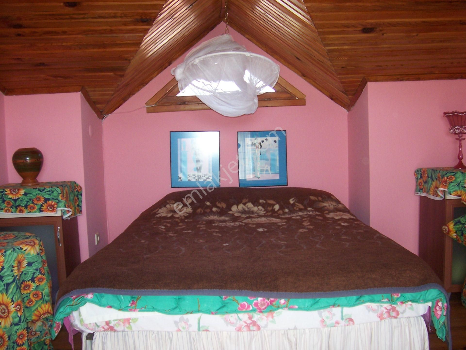 Altınoluk Yüzme Havuzlu Sitede Satılık Tripleks Villa 4+1,165m2. - Görsel 24