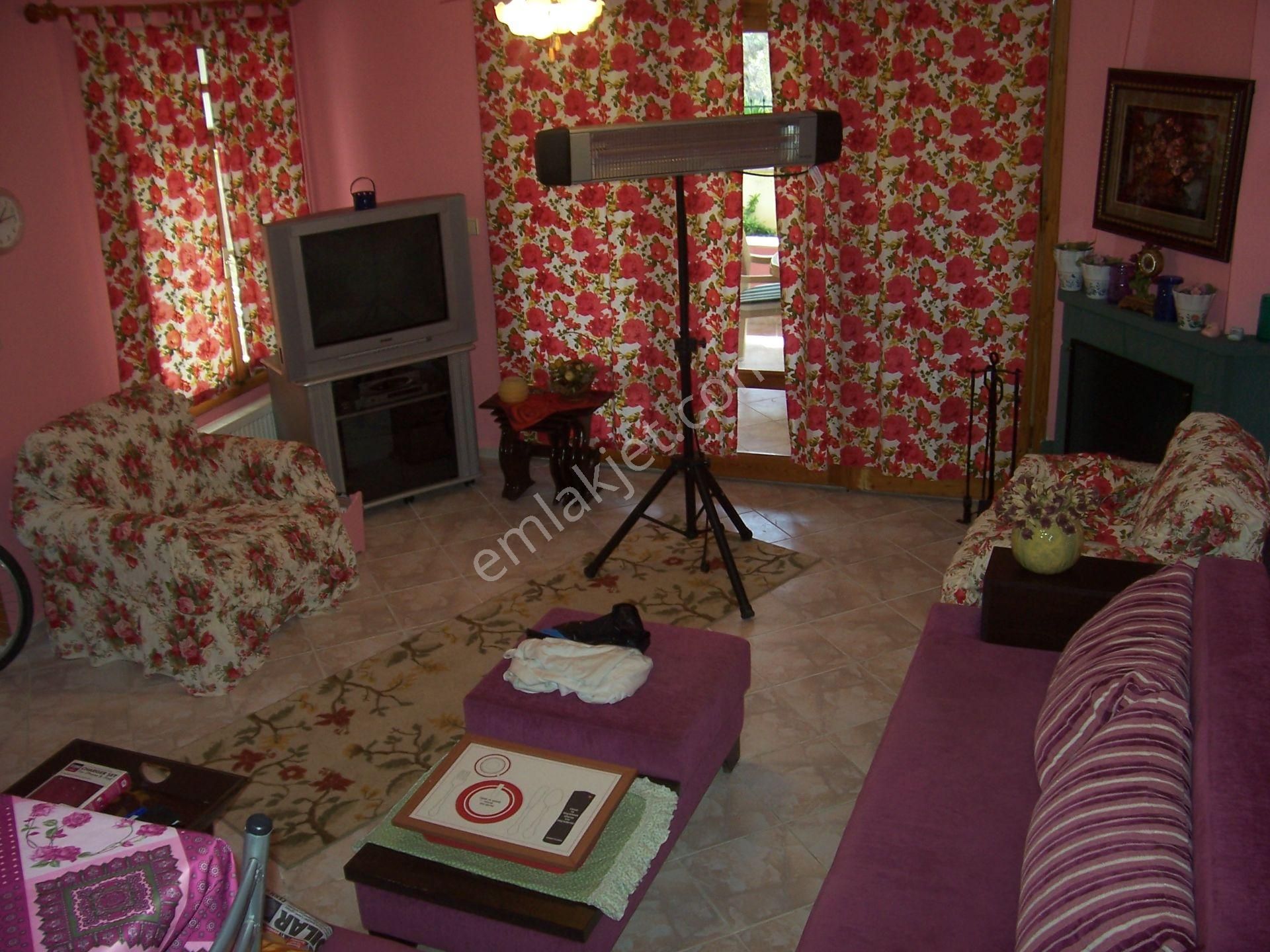 Altınoluk Yüzme Havuzlu Sitede Satılık Tripleks Villa 4+1,165m2. - Görsel 12