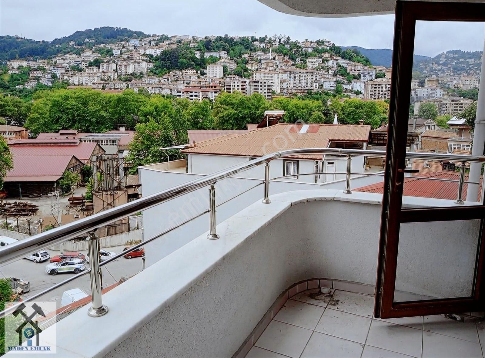 Aziziye Caddesi Merkeze Yakın Kiralık 2+1 Daire