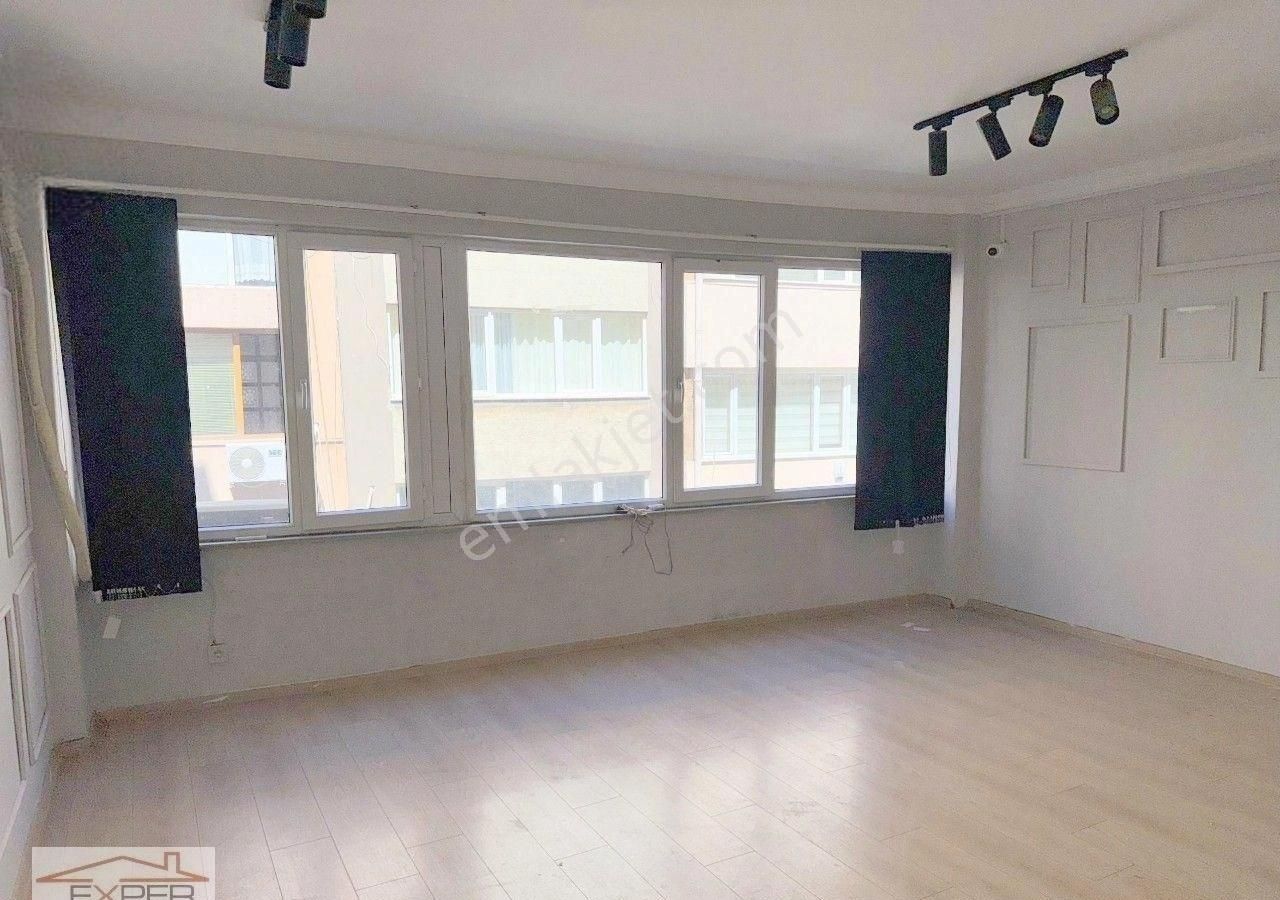 Valikonağı Caddesi'ne 4.bina Konumunda, 2.katta 70m2 Daire - Görsel 16