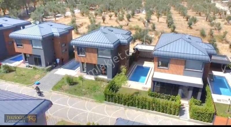 Yetkili Terzioğlu'ndan Güre Oteller Bölgesi Havuzlu Deluxe Villa - Görsel 9