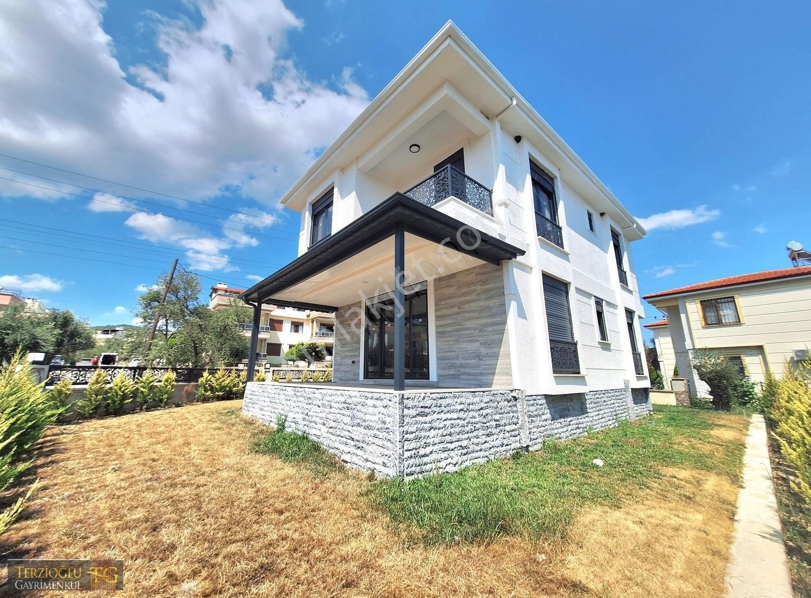 Terzioğlu'ndan Küçukkuyu Da 300 M2 Arsa İçinde Deluxe Villa - Görsel 3