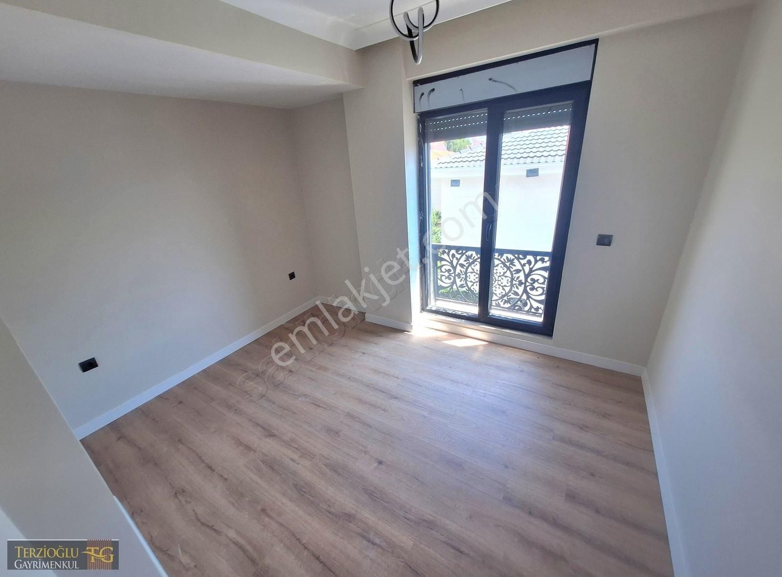 Terzioğlu'ndan Küçukkuyu Da 300 M2 Arsa İçinde Deluxe Villa - Görsel 5